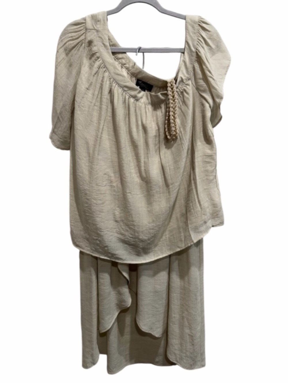 Thalia Sodi Off-White Skirt Suit. Blouse has Braided Detail -NWT